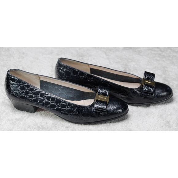 Salvatore Ferragamo Vara Black Croc Embossed Bow Leather Pumps Classic Womens 8 - Picture 9 of 14